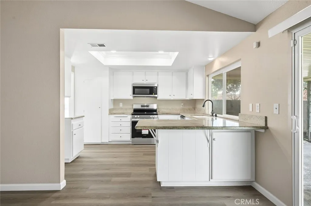 1503 N Albright, Upland, California 91786 home-pic-12