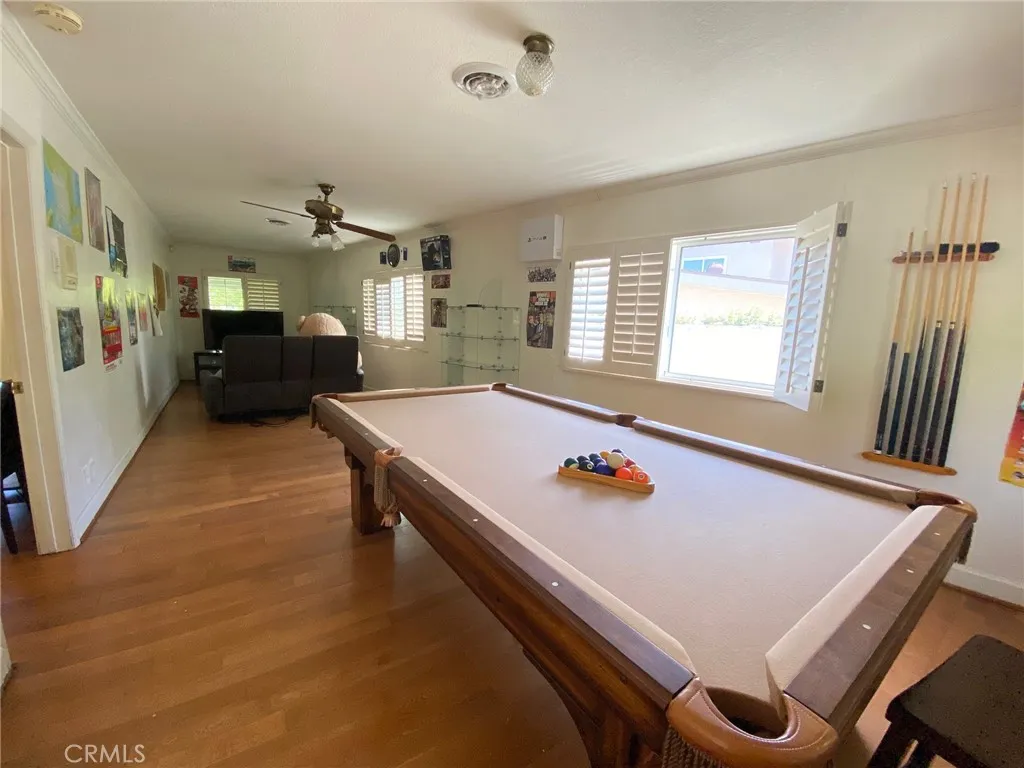5323 Del Moreno Drive, Woodland Hills, California 91364 home-pic-12