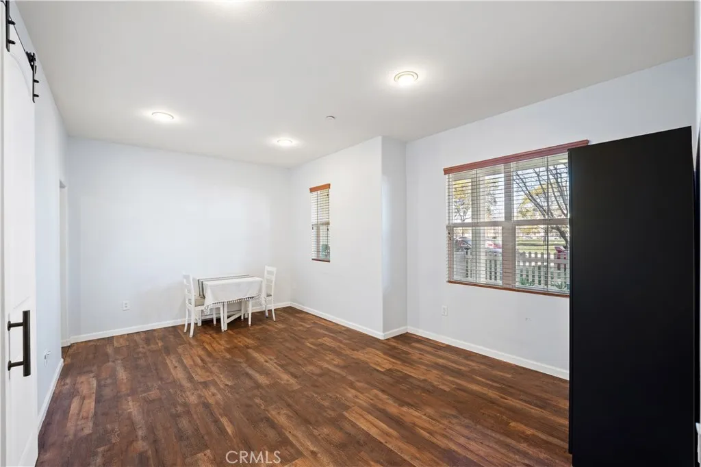 3108 N Oxnard Boulevard, Oxnard, California 93036 home-pic-29