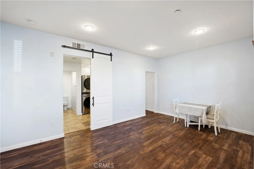 3108 N Oxnard Boulevard, Oxnard, California 93036 home-pic-30