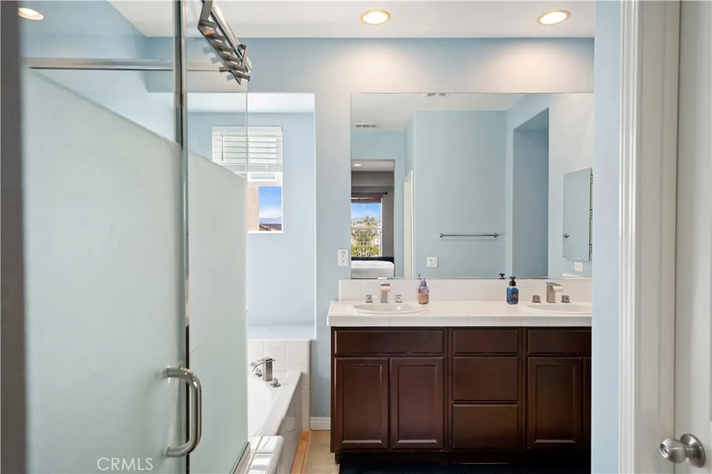 3108 N Oxnard Boulevard, Oxnard, California 93036 home-pic-23