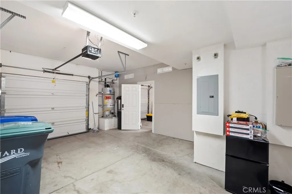 3108 N Oxnard Boulevard, Oxnard, California 93036 home-pic-36