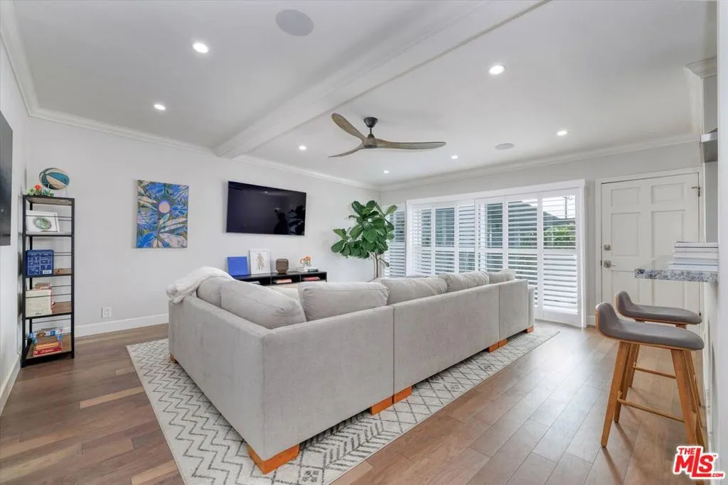 2021 California Avenue 20, Santa Monica, California 90403 home-pic-4