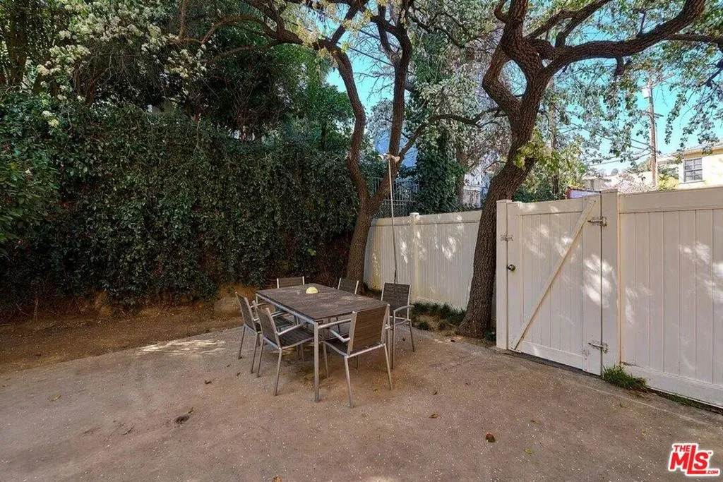 3315 Griffith Park Boulevard 101, Los Angeles, California 90027 home-pic-12