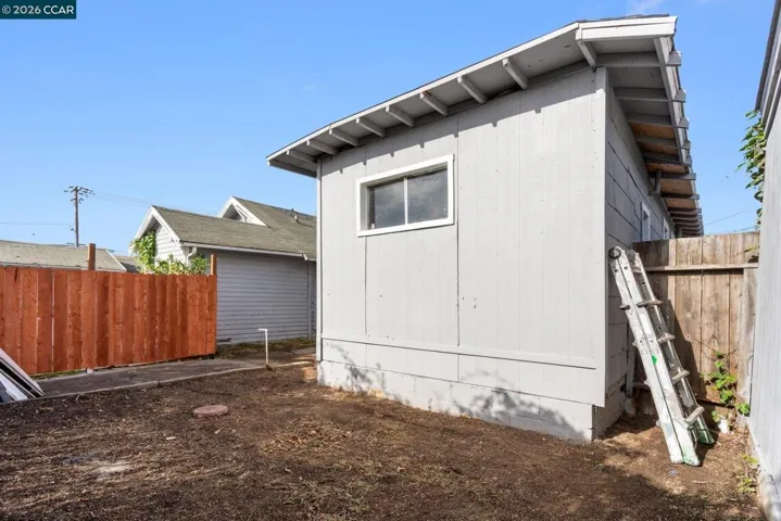 2612 2612 75th Ave, Oakland, California 94605