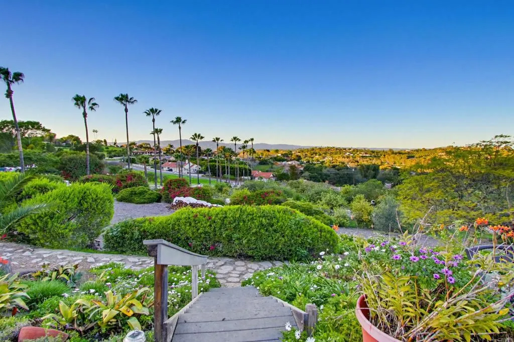 5012 Sleeping Indian Road, Fallbrook, California 92028 home-pic-47