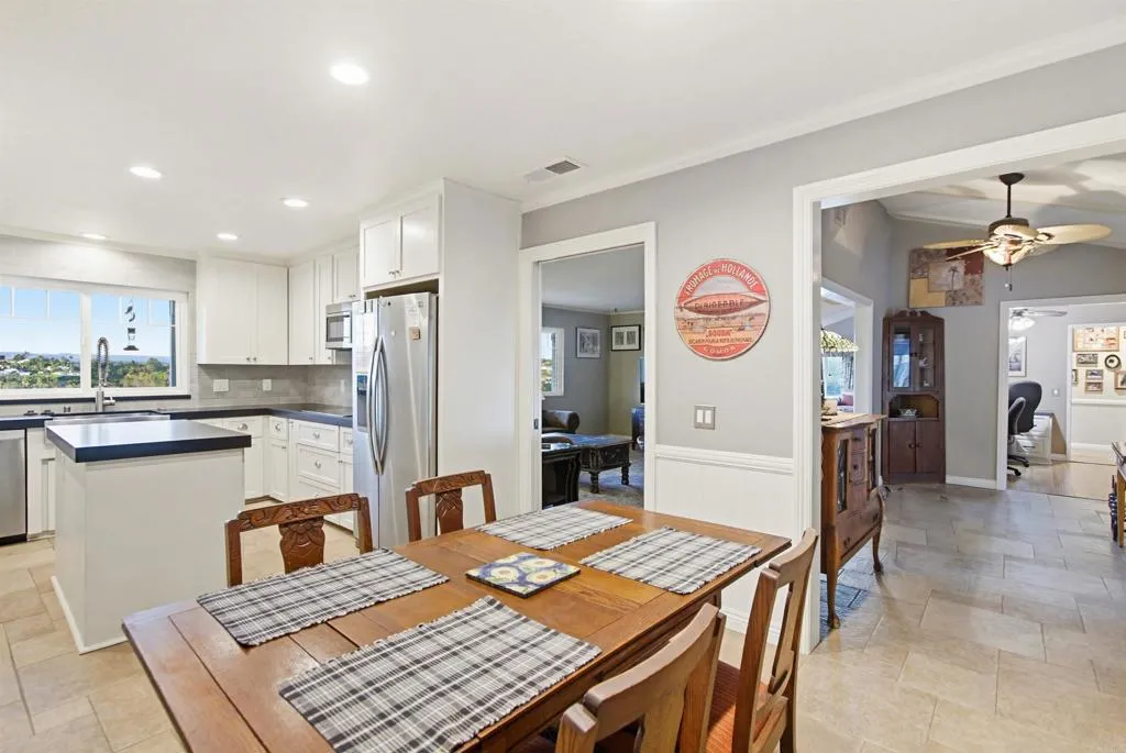 5012 Sleeping Indian Road, Fallbrook, California 92028 home-pic-23