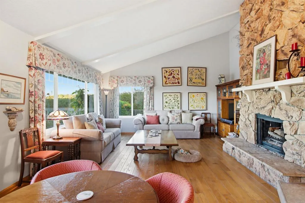 5012 Sleeping Indian Road, Fallbrook, California 92028 home-pic-10