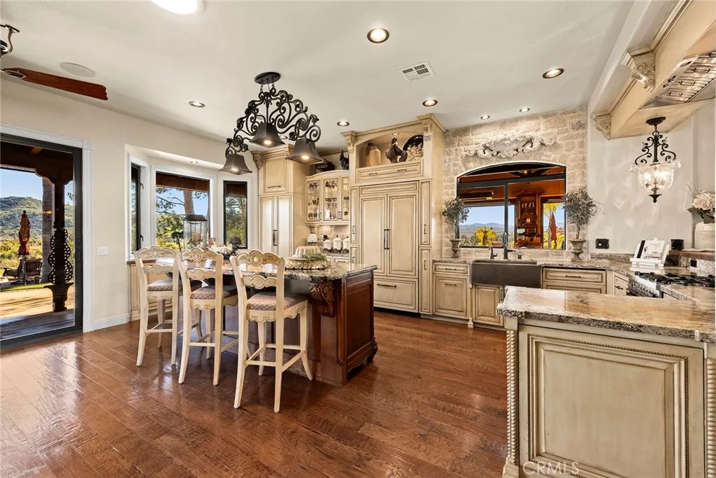 3670 Genista Place, Fallbrook, California 92028 home-pic-21