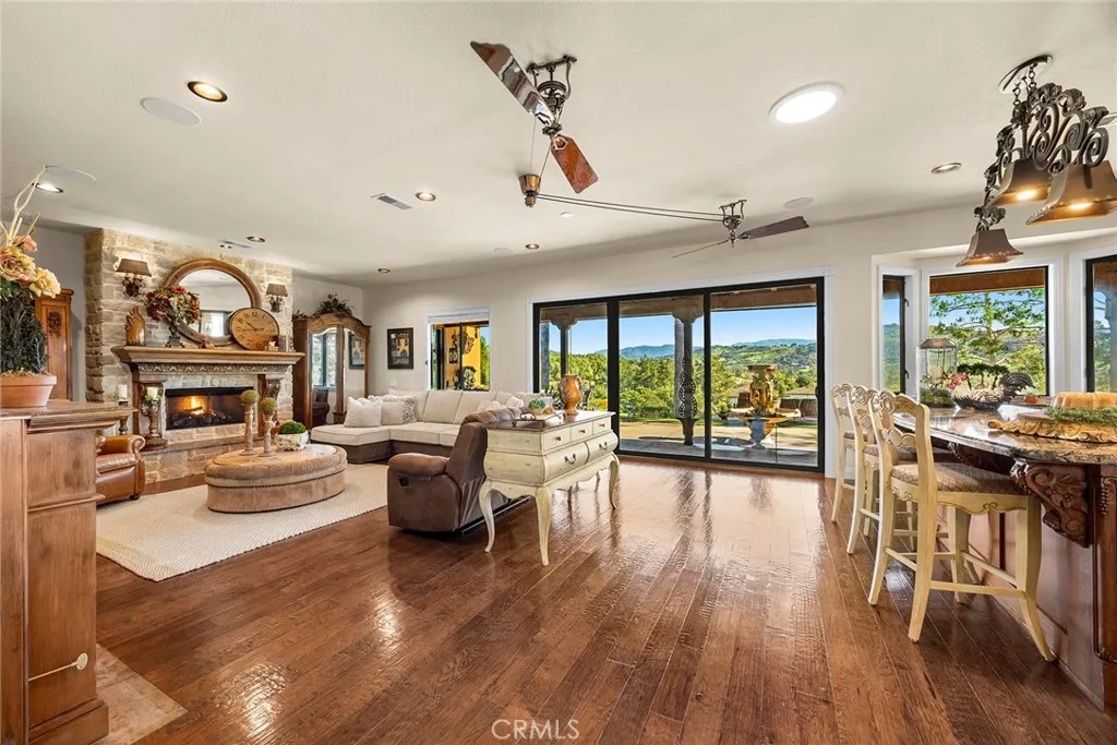 3670 Genista Place, Fallbrook, California 92028 home-pic-19