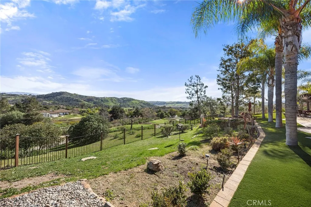 3670 Genista Place, Fallbrook, California 92028 home-pic-41