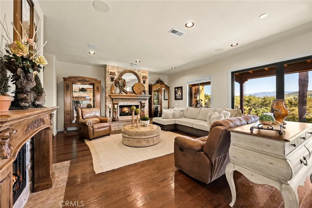 3670 Genista Place, Fallbrook, California 92028 home-pic-36