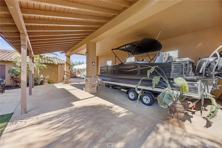 Picture showing size of RV Port