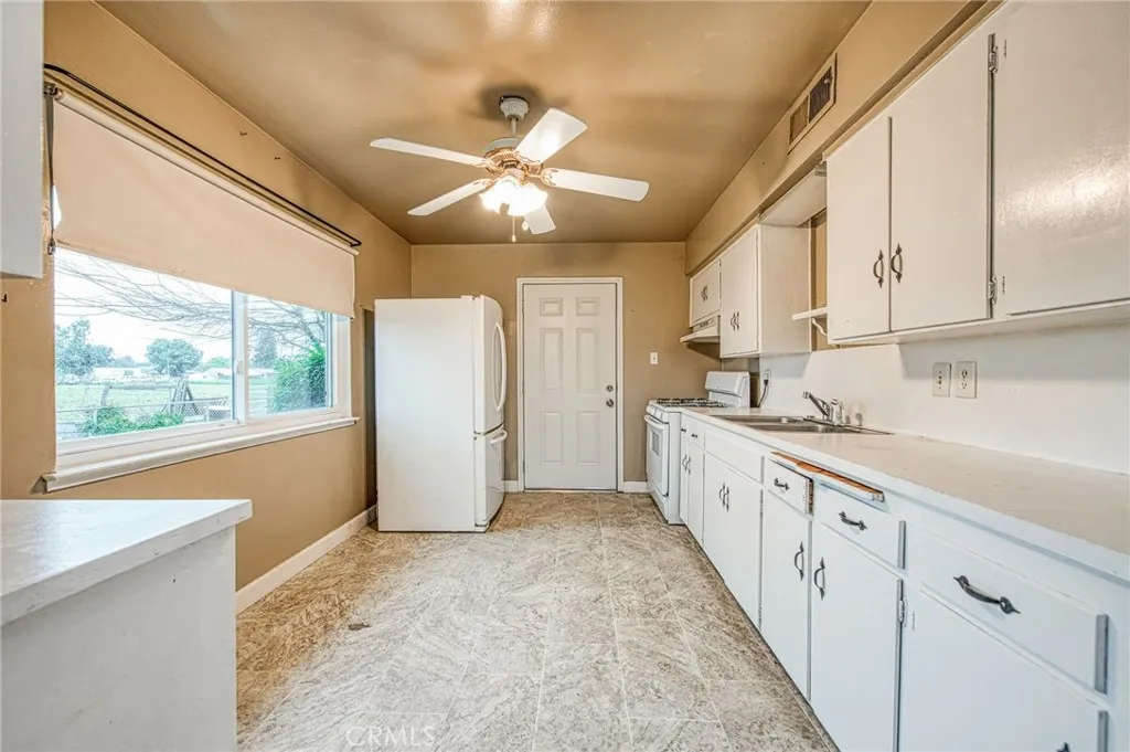 6729 W Clinton Avenue, Fresno, California 93723 home-pic-59
