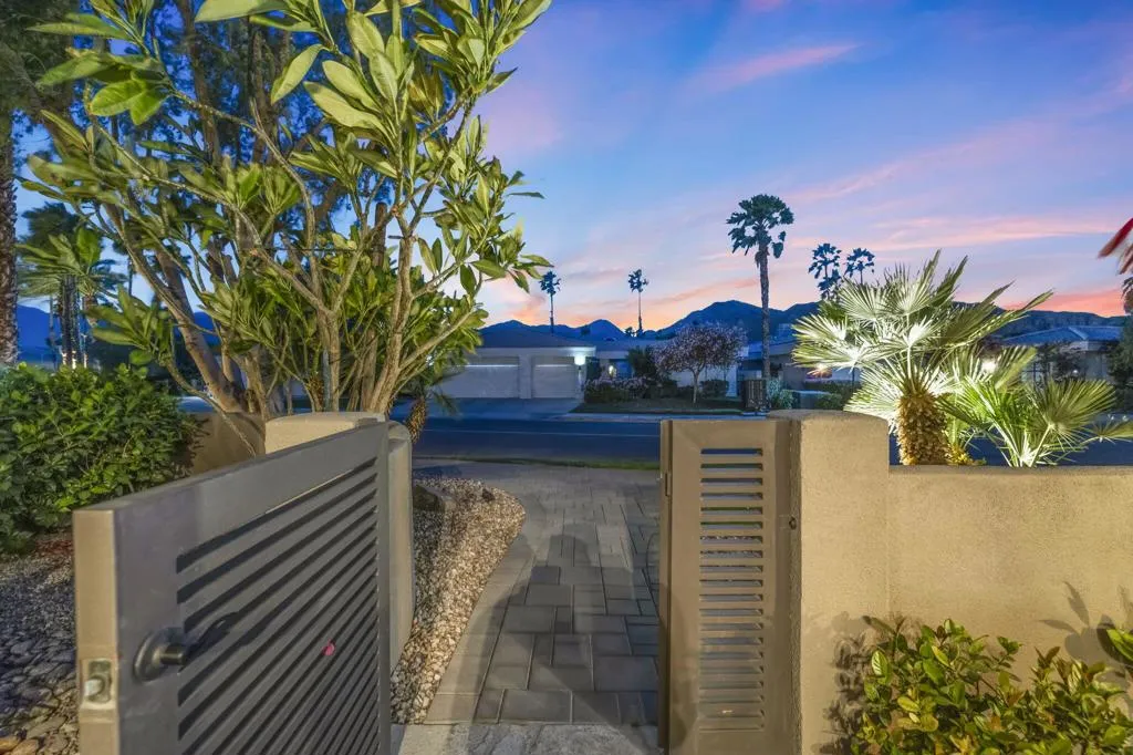 47410 Via Florence, La Quinta, California 92253 home-pic-43