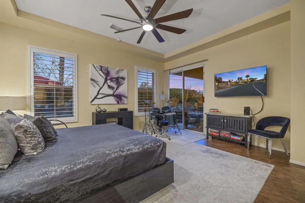 47410 Via Florence, La Quinta, California 92253 home-pic-19