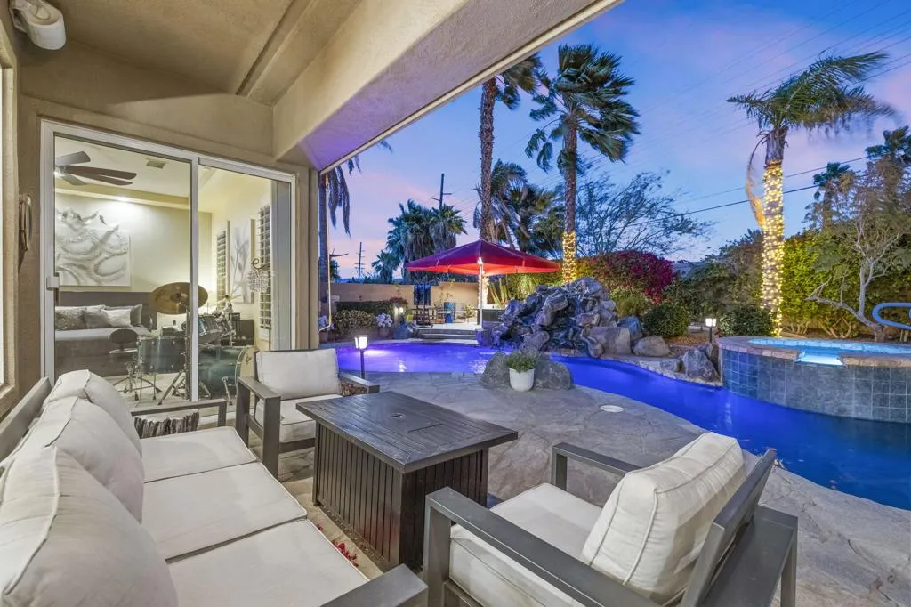 47410 Via Florence, La Quinta, California 92253 home-pic-15