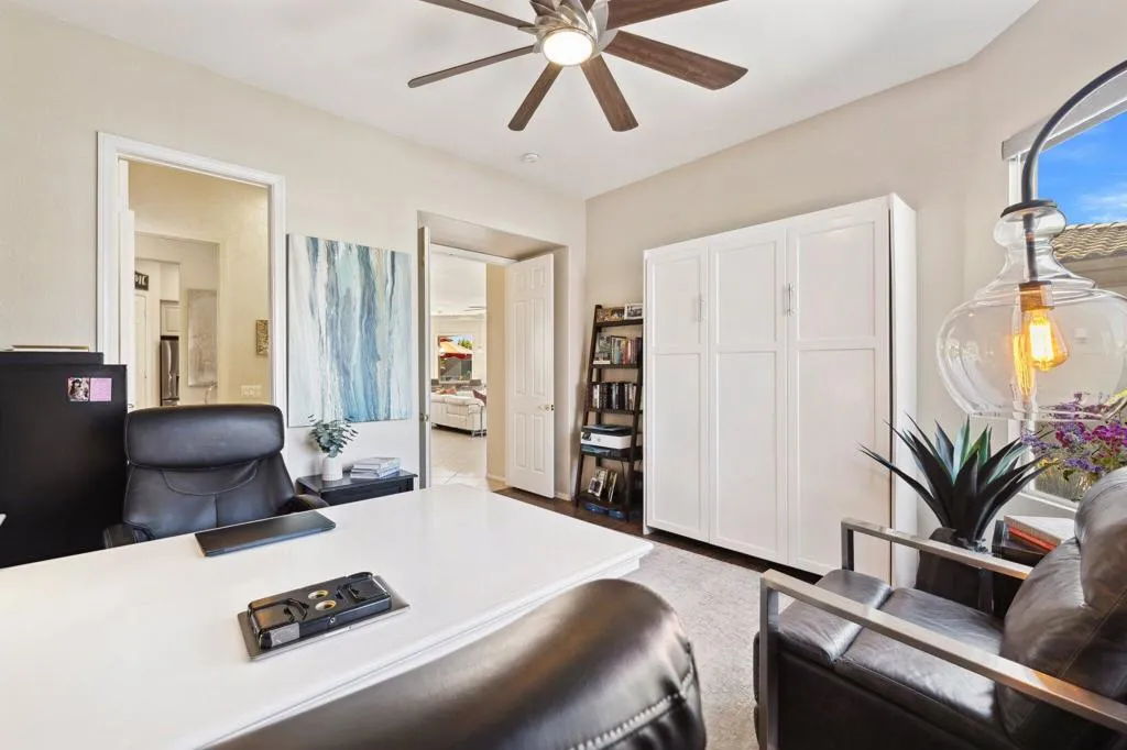 47410 Via Florence, La Quinta, California 92253 home-pic-31