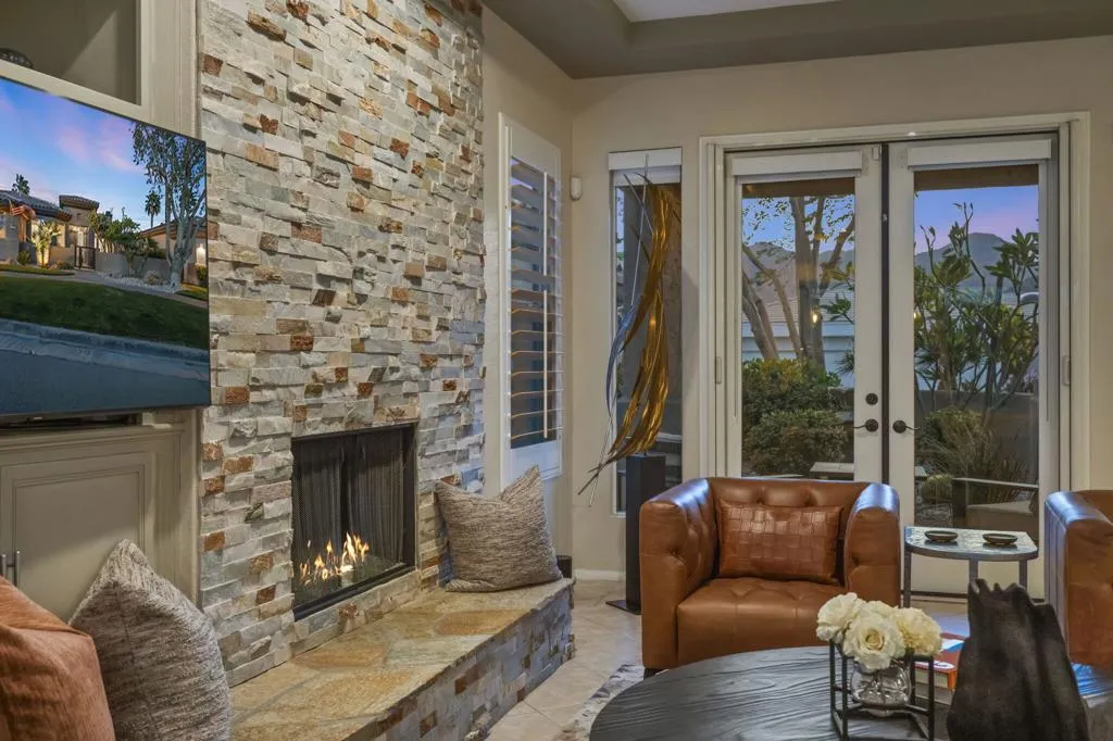 47410 Via Florence, La Quinta, California 92253 home-pic-4