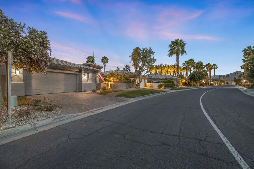 47410 Via Florence, La Quinta, California 92253 home-pic-39
