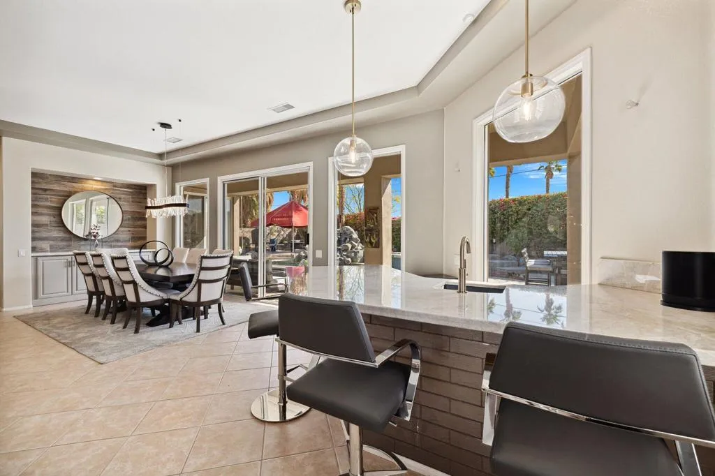 47410 Via Florence, La Quinta, California 92253 home-pic-8