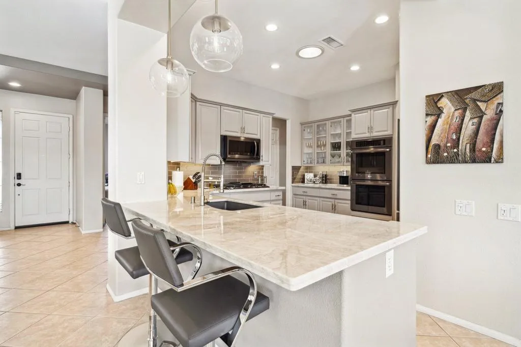 47410 Via Florence, La Quinta, California 92253 home-pic-11