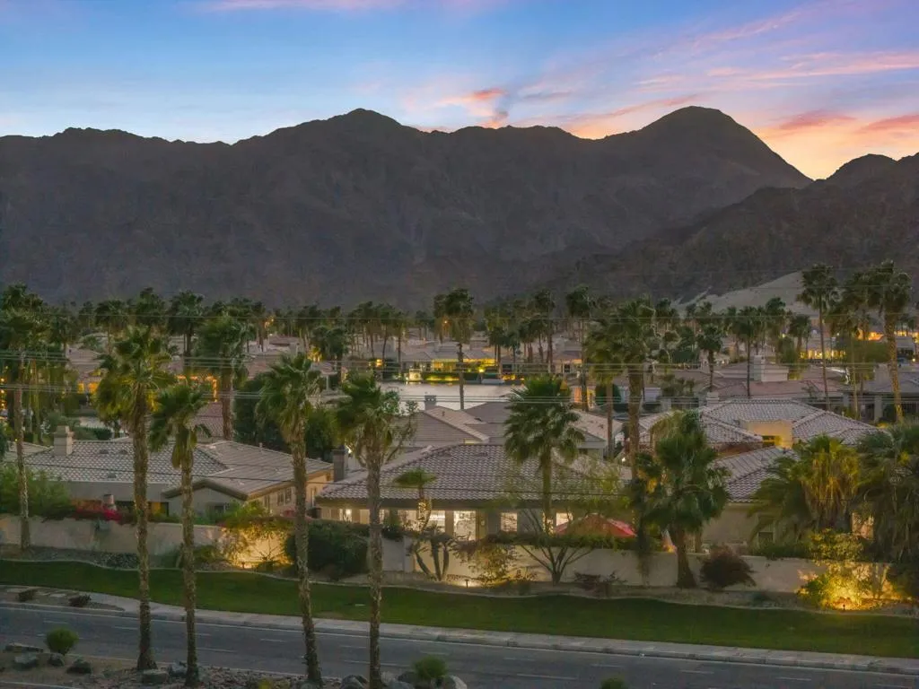 47410 Via Florence, La Quinta, California 92253 home-pic-50