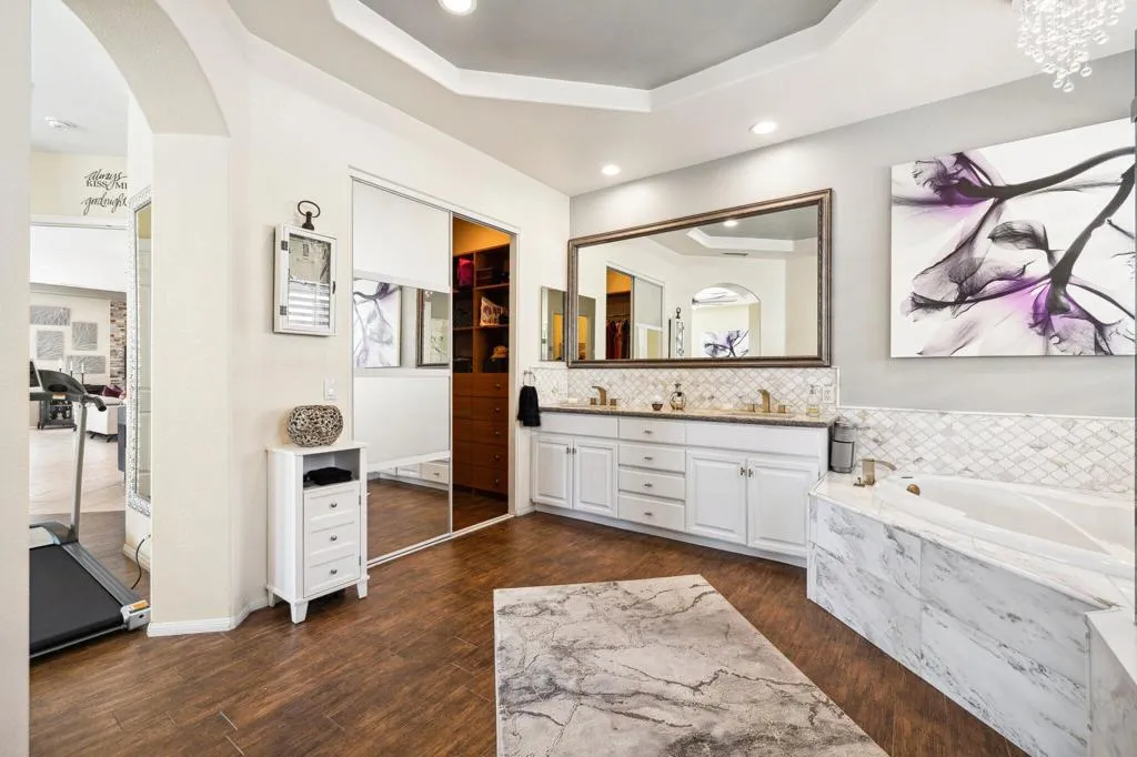 47410 Via Florence, La Quinta, California 92253 home-pic-23