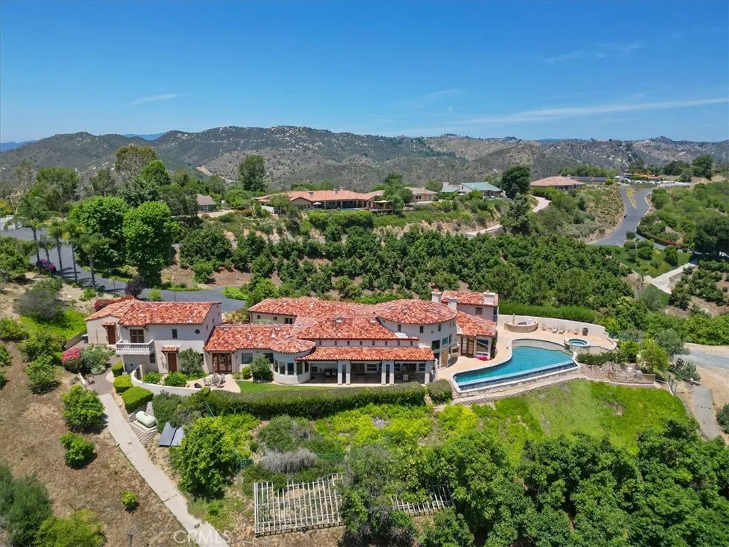 1917 Santa Margarita Drive, Fallbrook, California 92028 home-pic-7