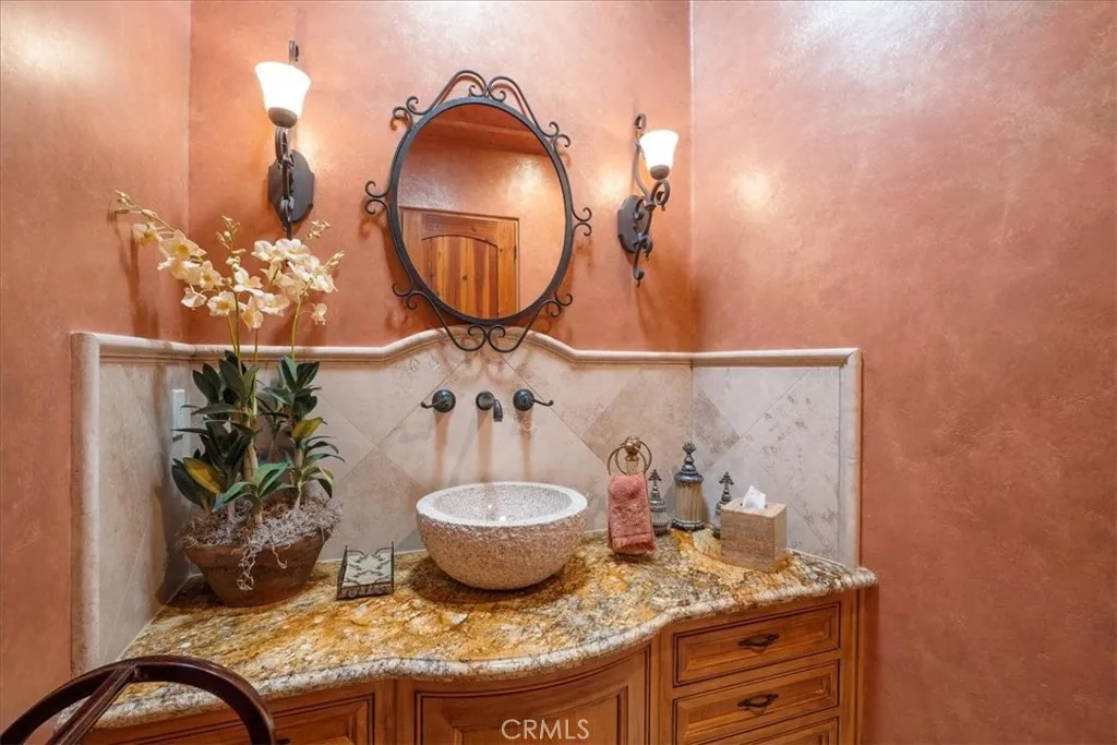 1917 Santa Margarita Drive, Fallbrook, California 92028 home-pic-46