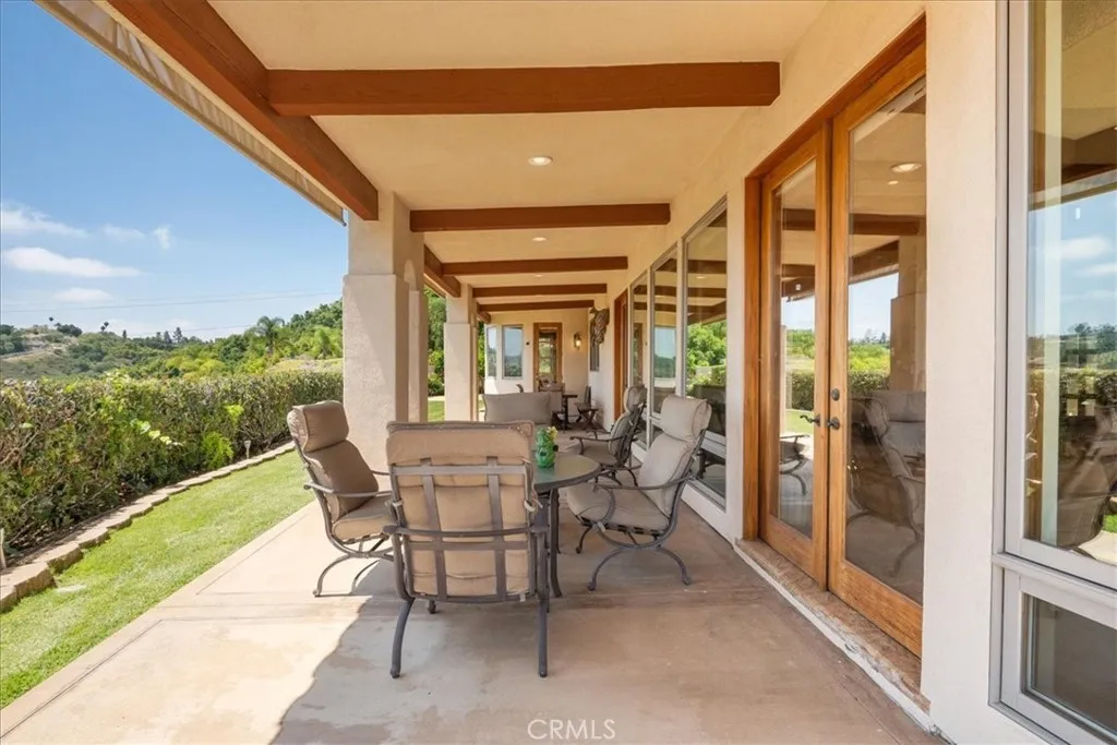1917 Santa Margarita Drive, Fallbrook, California 92028 home-pic-24