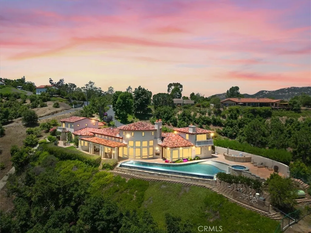 1917 Santa Margarita Drive, Fallbrook, California 92028 home-pic-1