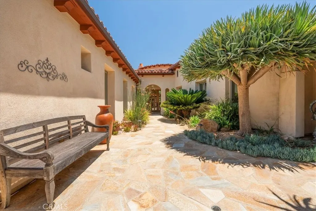 1917 Santa Margarita Drive, Fallbrook, California 92028 home-pic-9