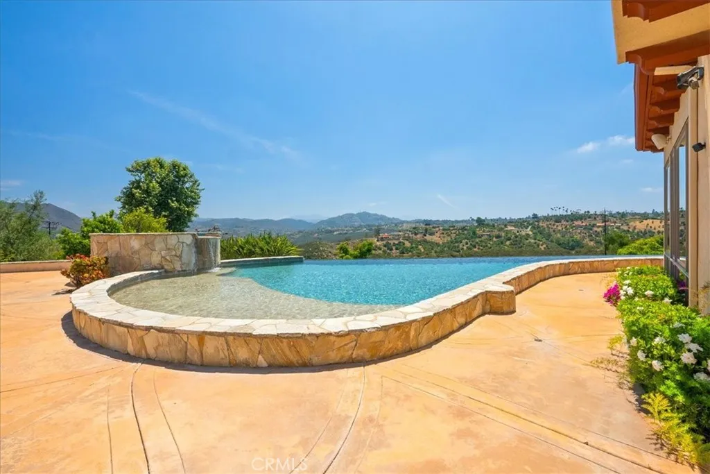 1917 Santa Margarita Drive, Fallbrook, California 92028 home-pic-27