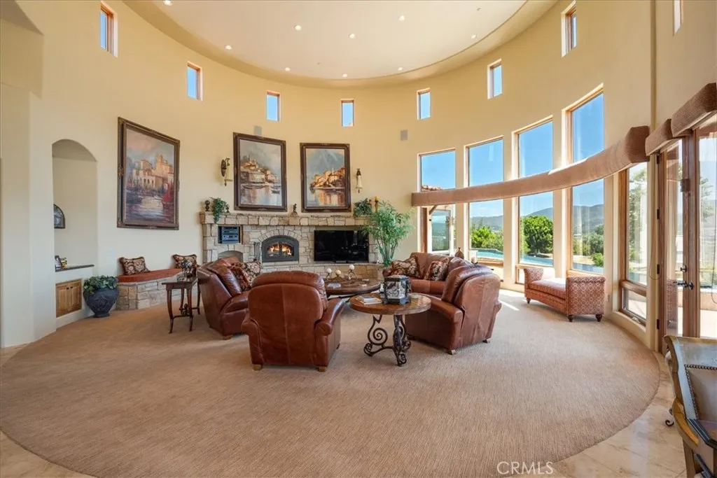 1917 Santa Margarita Drive, Fallbrook, California 92028 home-pic-14