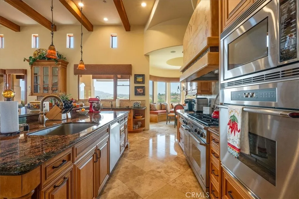 1917 Santa Margarita Drive, Fallbrook, California 92028 home-pic-20