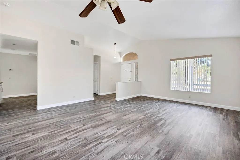 42809 Acacia, Hemet, California 92544 home-pic-10