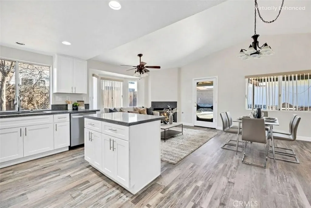 42809 Acacia, Hemet, California 92544 home-pic-14
