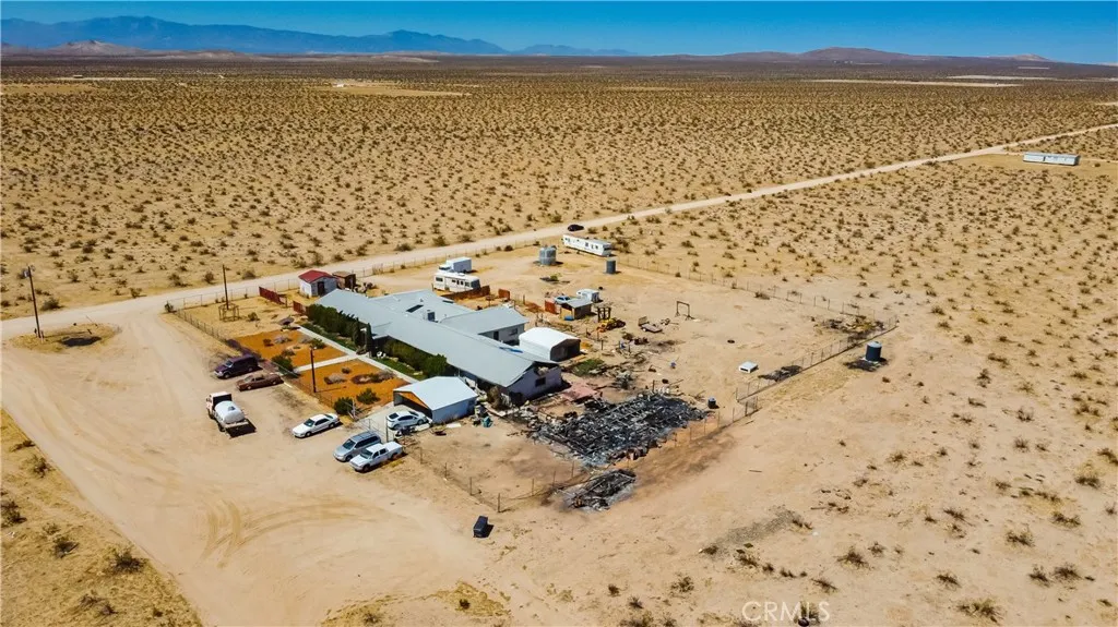25330 Vancouver Avenue, Adelanto, California 92301 home-pic-6