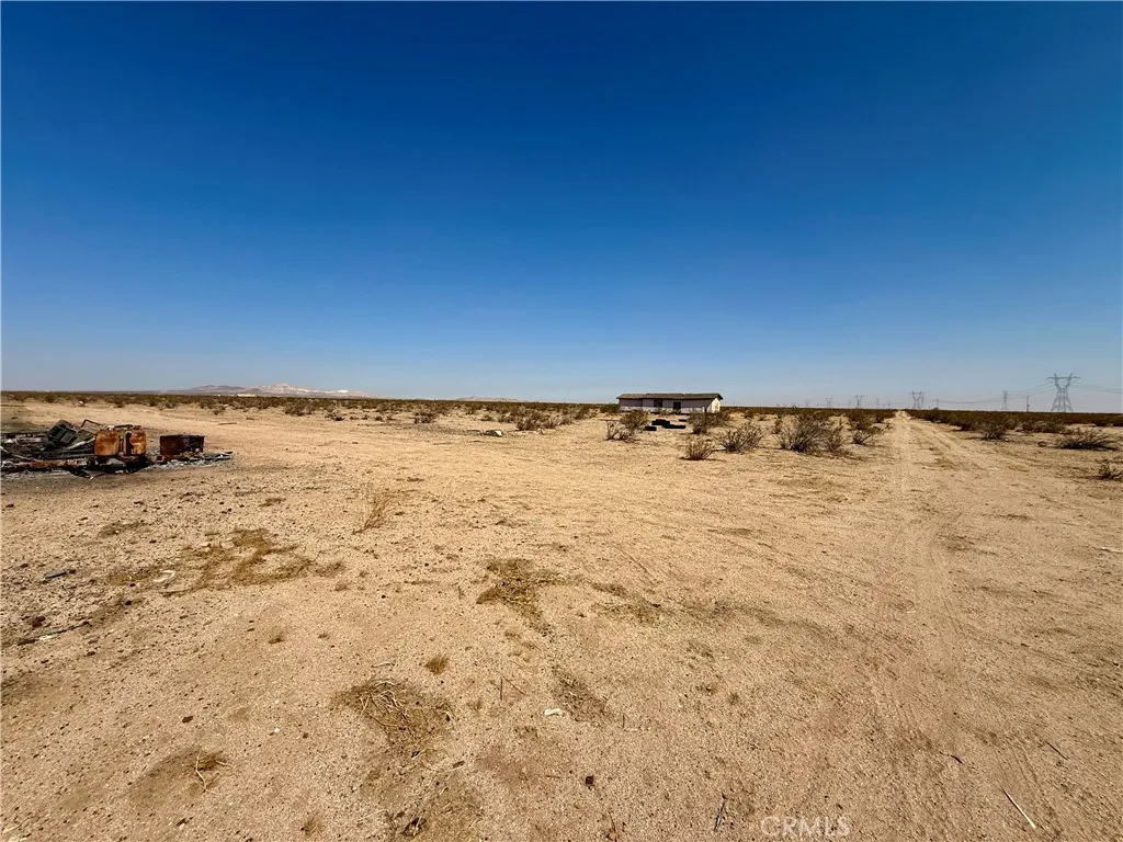 25330 Vancouver Avenue, Adelanto, California 92301 home-pic-30