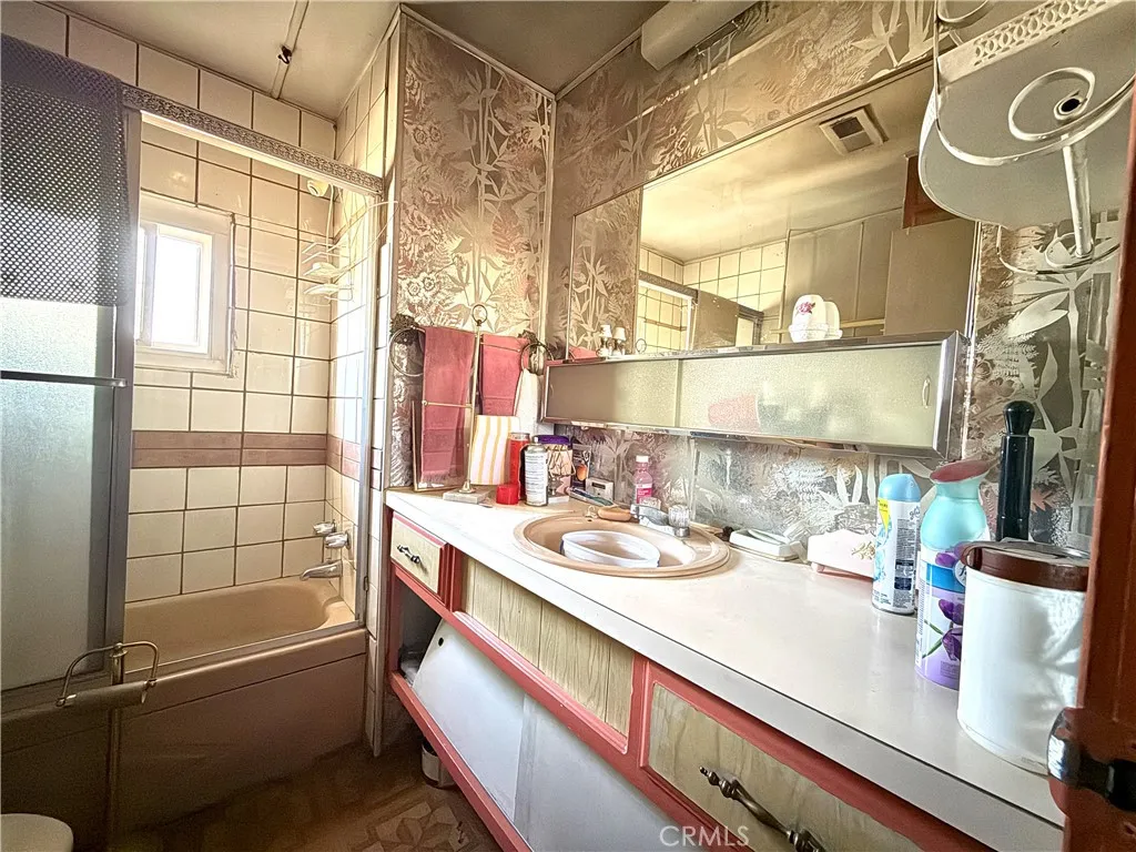 25330 Vancouver Avenue, Adelanto, California 92301 home-pic-22