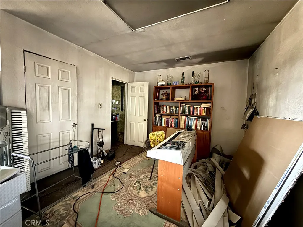 25330 Vancouver Avenue, Adelanto, California 92301 home-pic-25