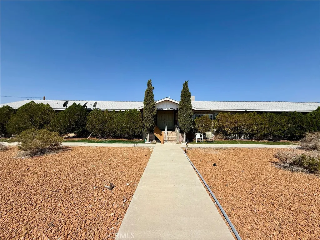 25330 Vancouver Avenue, Adelanto, California 92301 home-pic-12