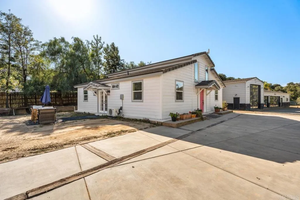 38755 Via Vista Grande, Murrieta, California 92562 home-pic-46
