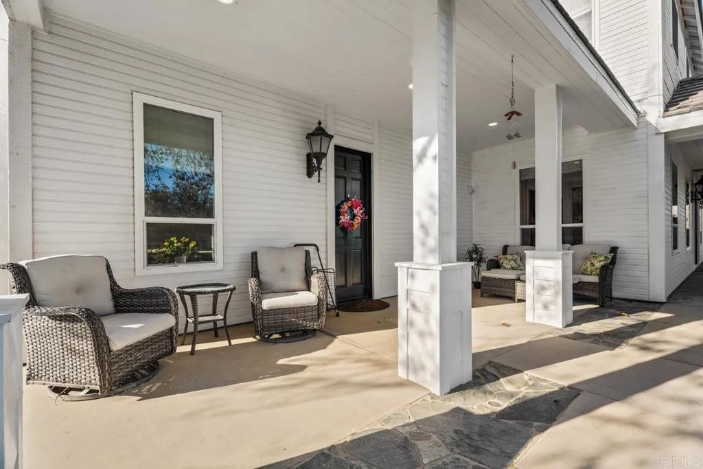 38755 Via Vista Grande, Murrieta, California 92562 home-pic-31
