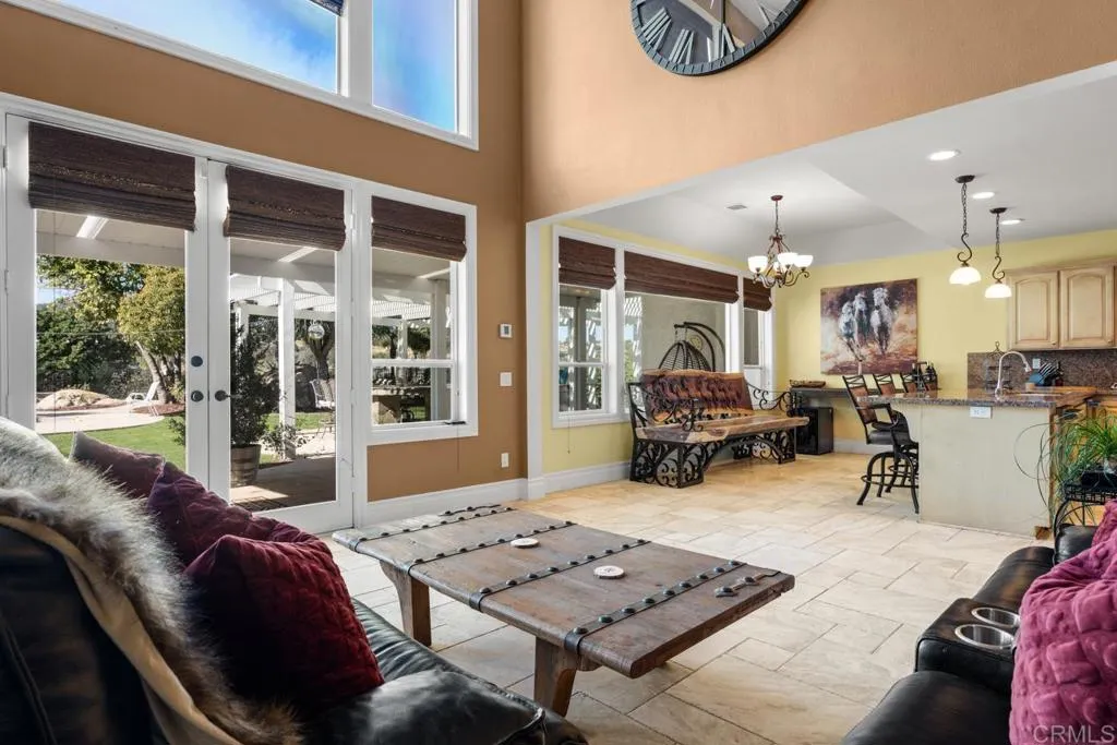 38755 Via Vista Grande, Murrieta, California 92562 home-pic-15