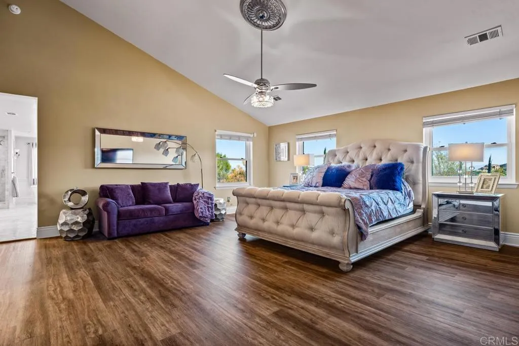 38755 Via Vista Grande, Murrieta, California 92562 home-pic-25