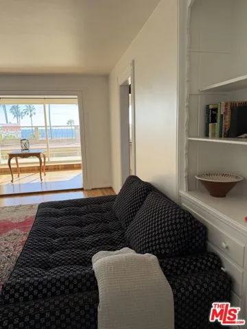 653 Ramona Avenue, Laguna Beach, California 92651 — photo 4