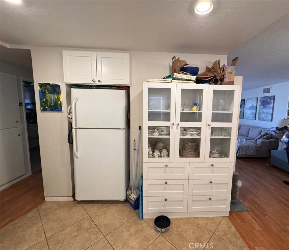 471 Whitney, Hemet, California 92543 home-pic-6