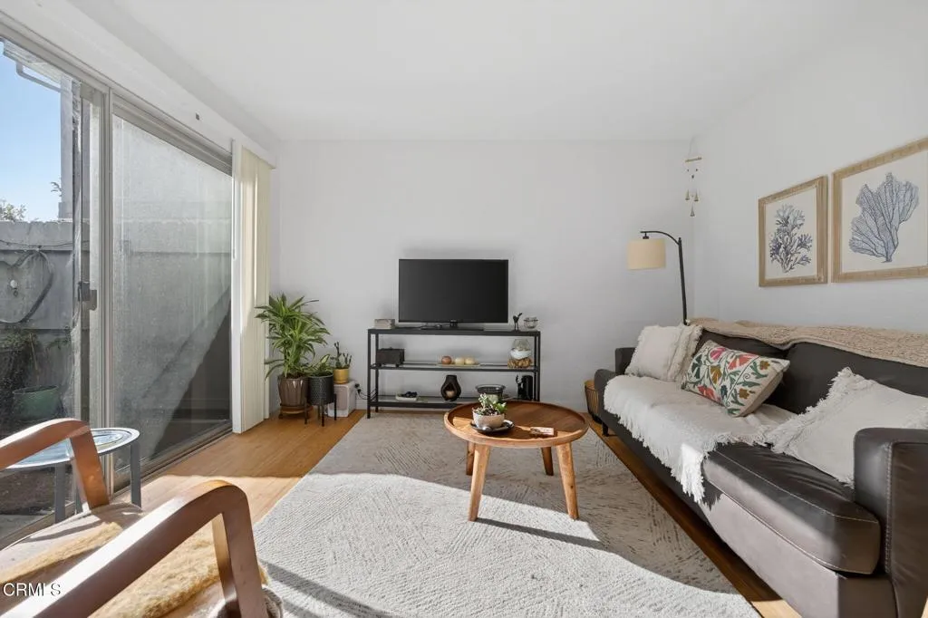 2543 E Harbor Boulevard 1, Ventura, California 93001 home-pic-8
